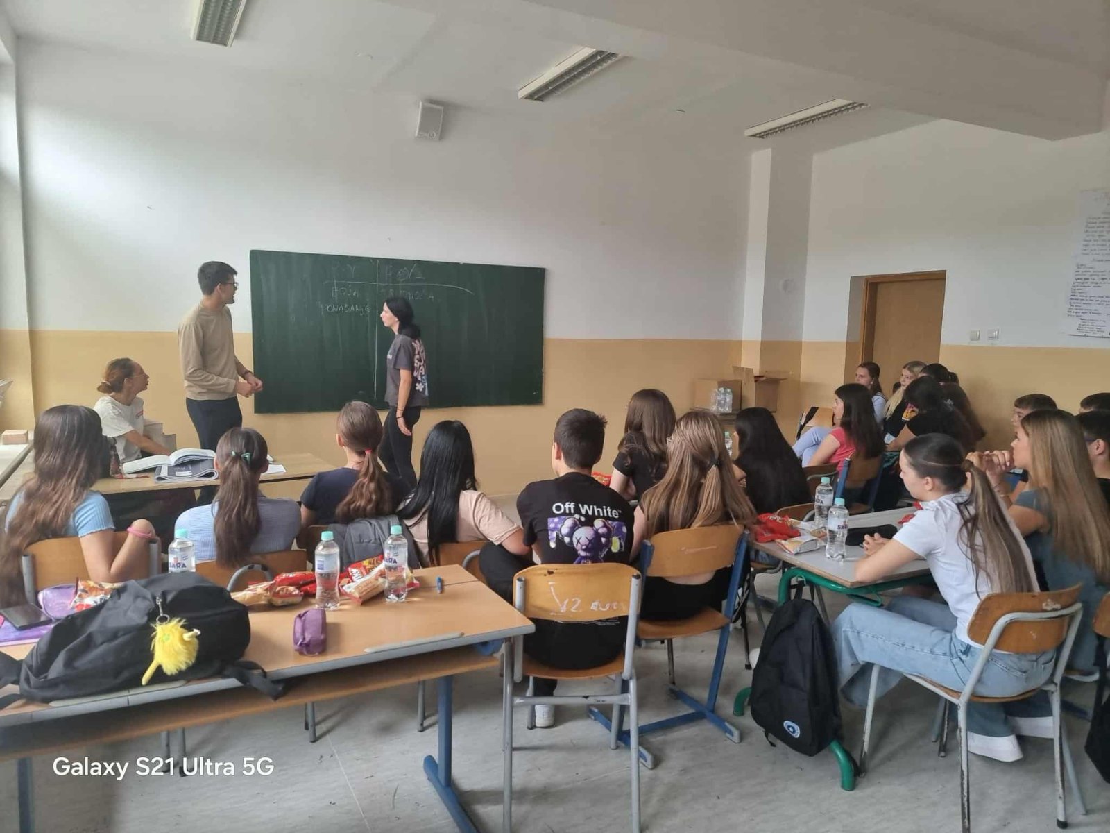 Započele radionice Programa E u Vukosavlju – Mladi razgovaraju o rodnim ulogama i identitetu